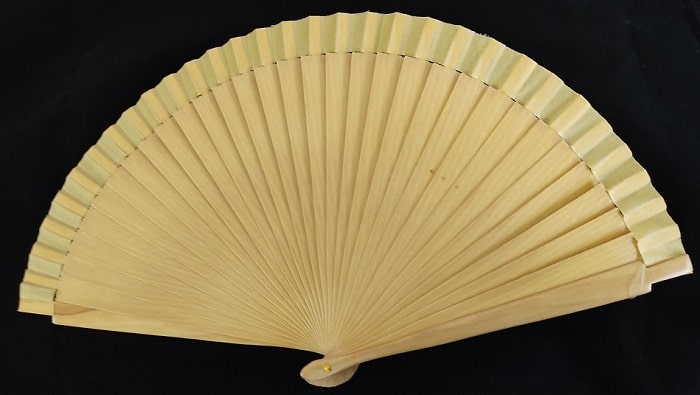 Abanico de madera para decorar de 23cm 2 - Abanico de madera para decorar de 23cm - Imagen 2